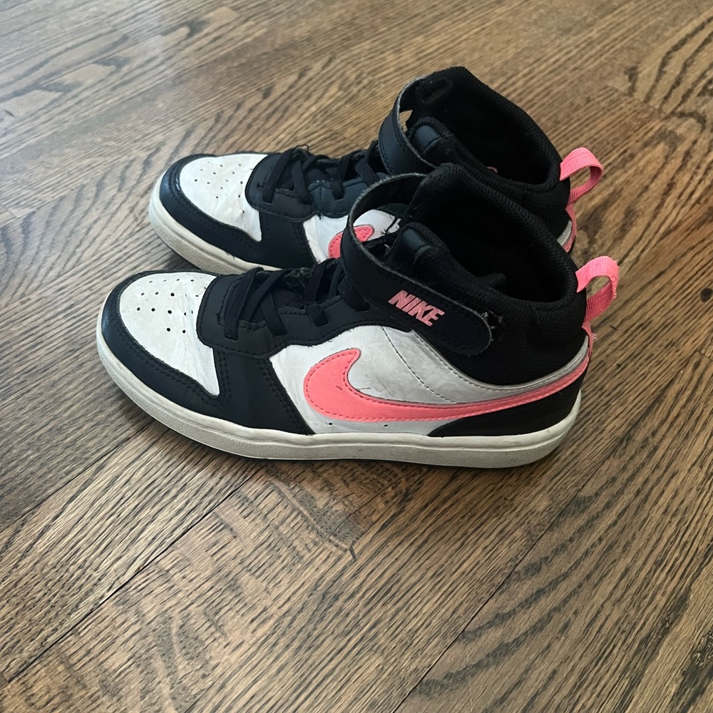 Nike Vourt Borough Mid 2 Sneakers